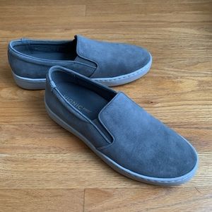 Vionic Avery Pro Slip-on sneaker Like New